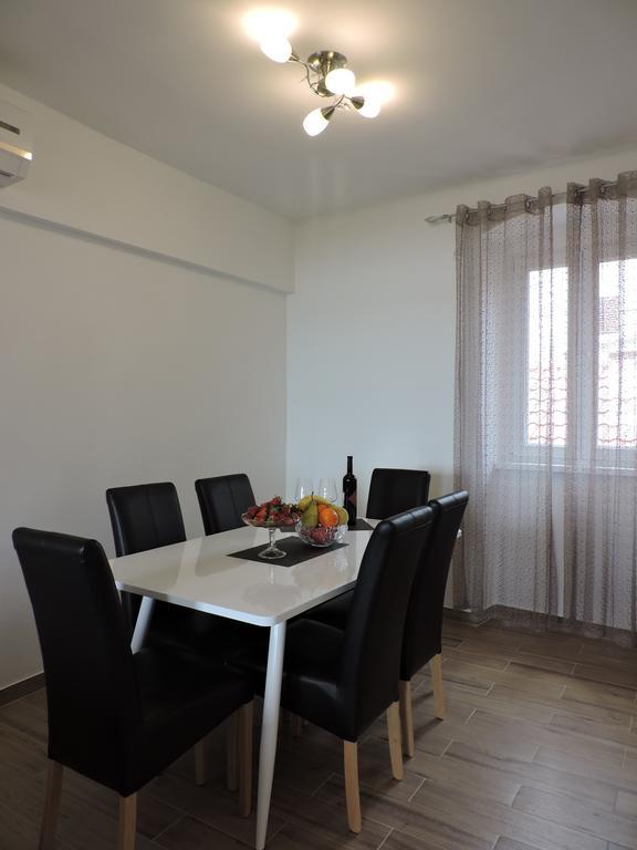 Apartments Nina Riva Kaštela Zewnętrze zdjęcie